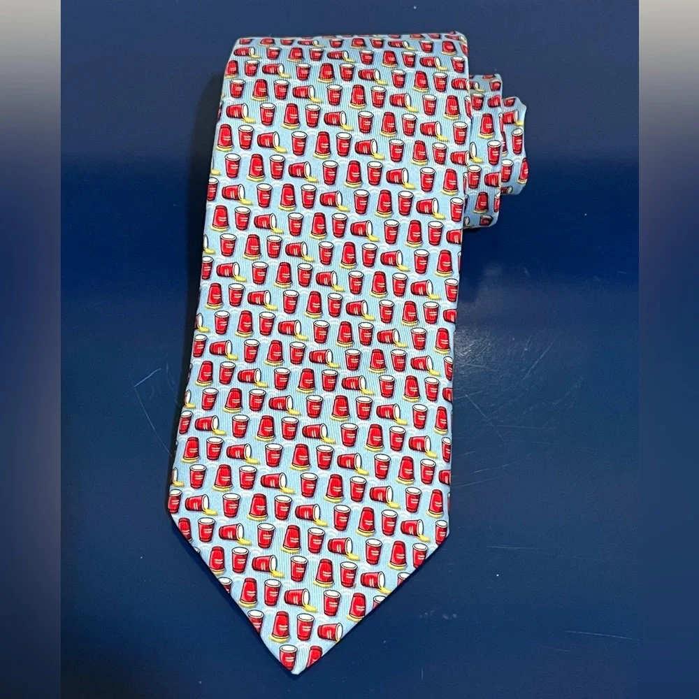 Vineyard Vines Red Solo Cup Beer Pong Blue Tie Silk Mens NEW Martha’s Vineyard